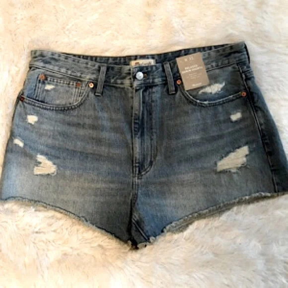 “NEW” Madewell Relaxed Denim Short - Picture 3 of 7